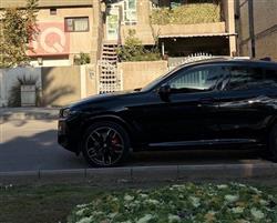 بی ئێم دەبڵیو X4